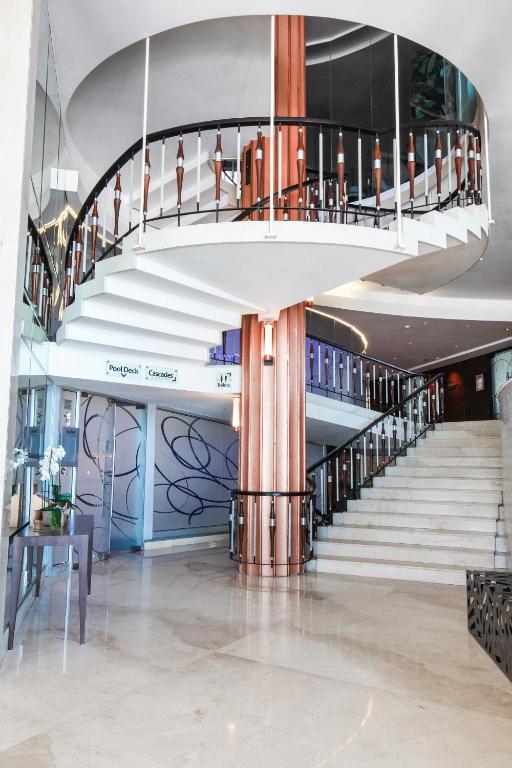 Onomo Hotel Durban Stairs
